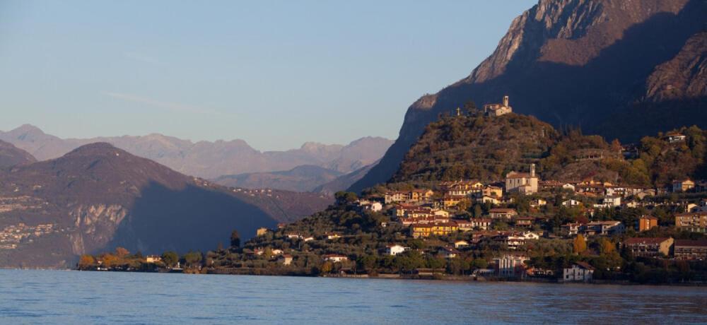 Casa Madali' - Nel Borgo Apartment Marone Luaran gambar