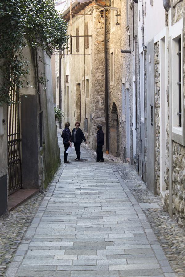 Casa Madali' - Nel Borgo Apartment Marone Luaran gambar