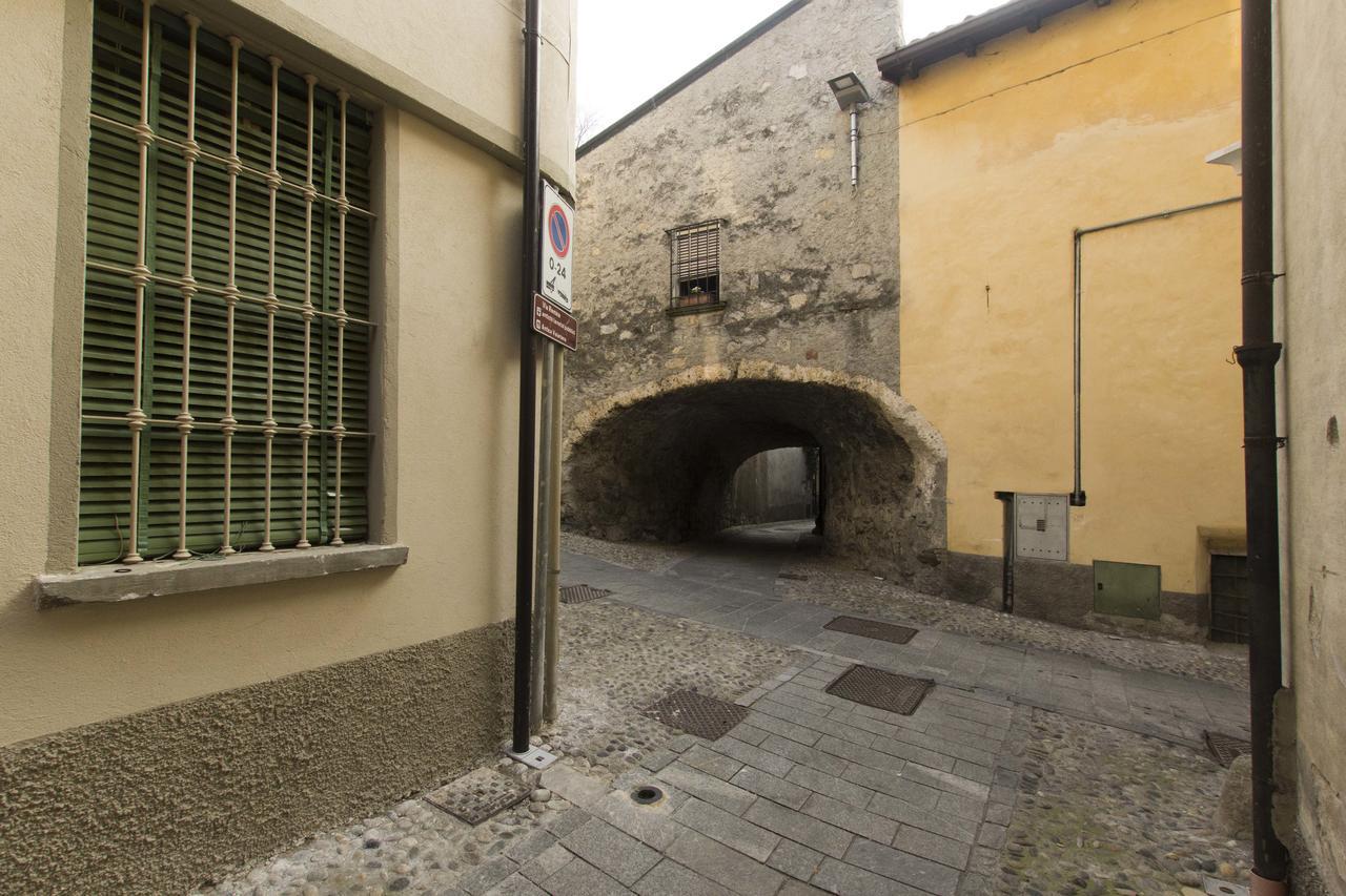 Casa Madali' - Nel Borgo Apartment Marone Luaran gambar