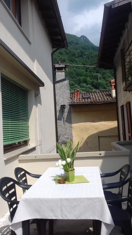 Casa Madali' - Nel Borgo Apartment Marone Luaran gambar